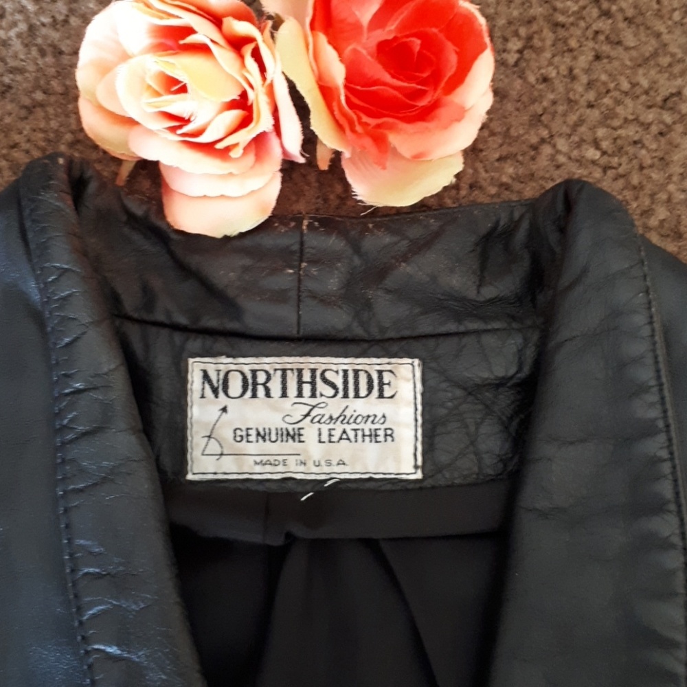 Leather jacket - Picture 2 of 8